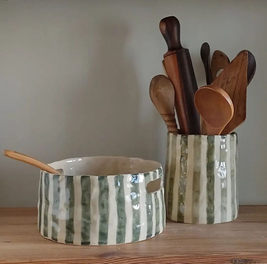 māla darbnīca trauki